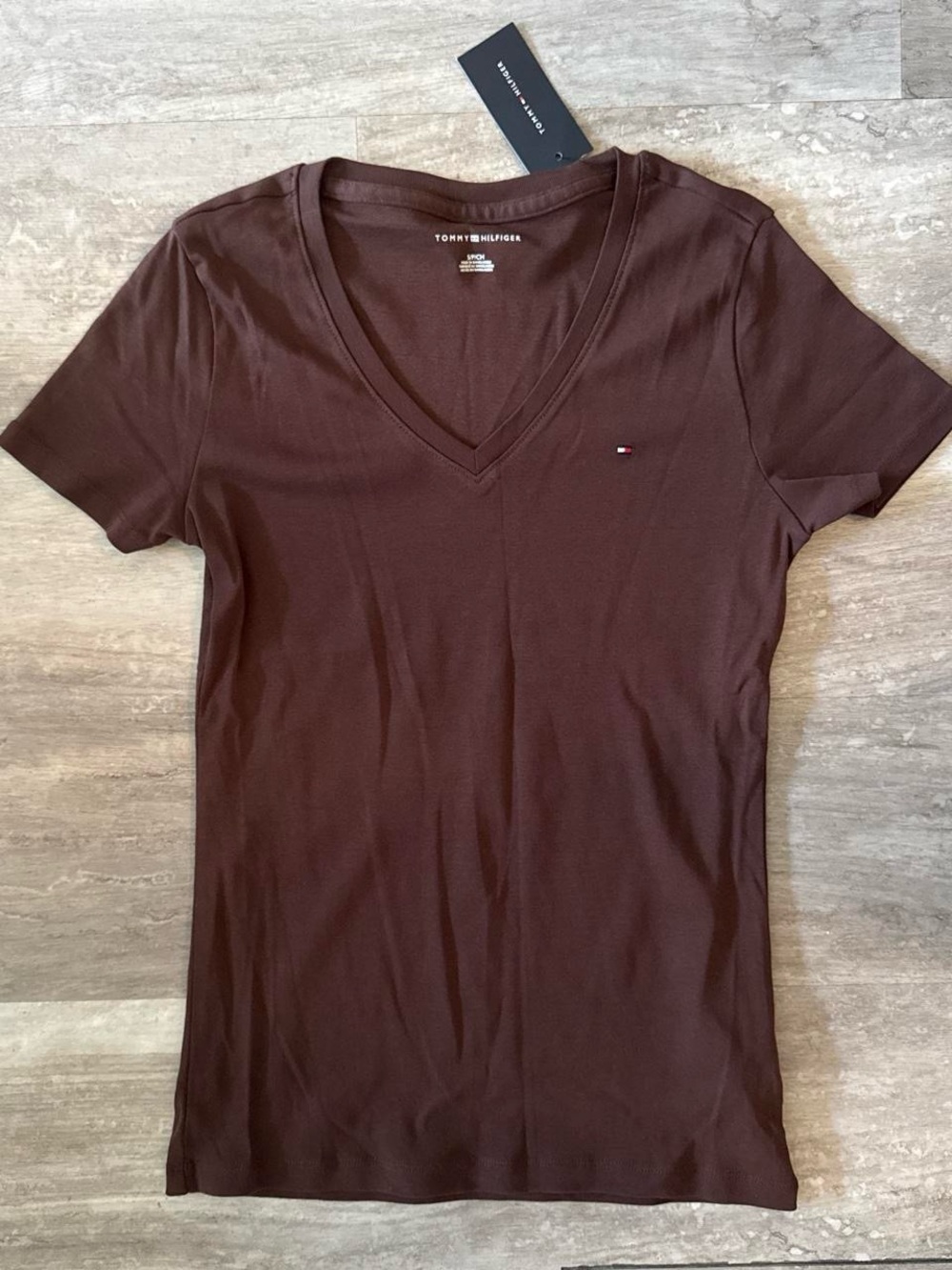 Tommy Hilfiger Women's V-Neck Tee in Deep Brown